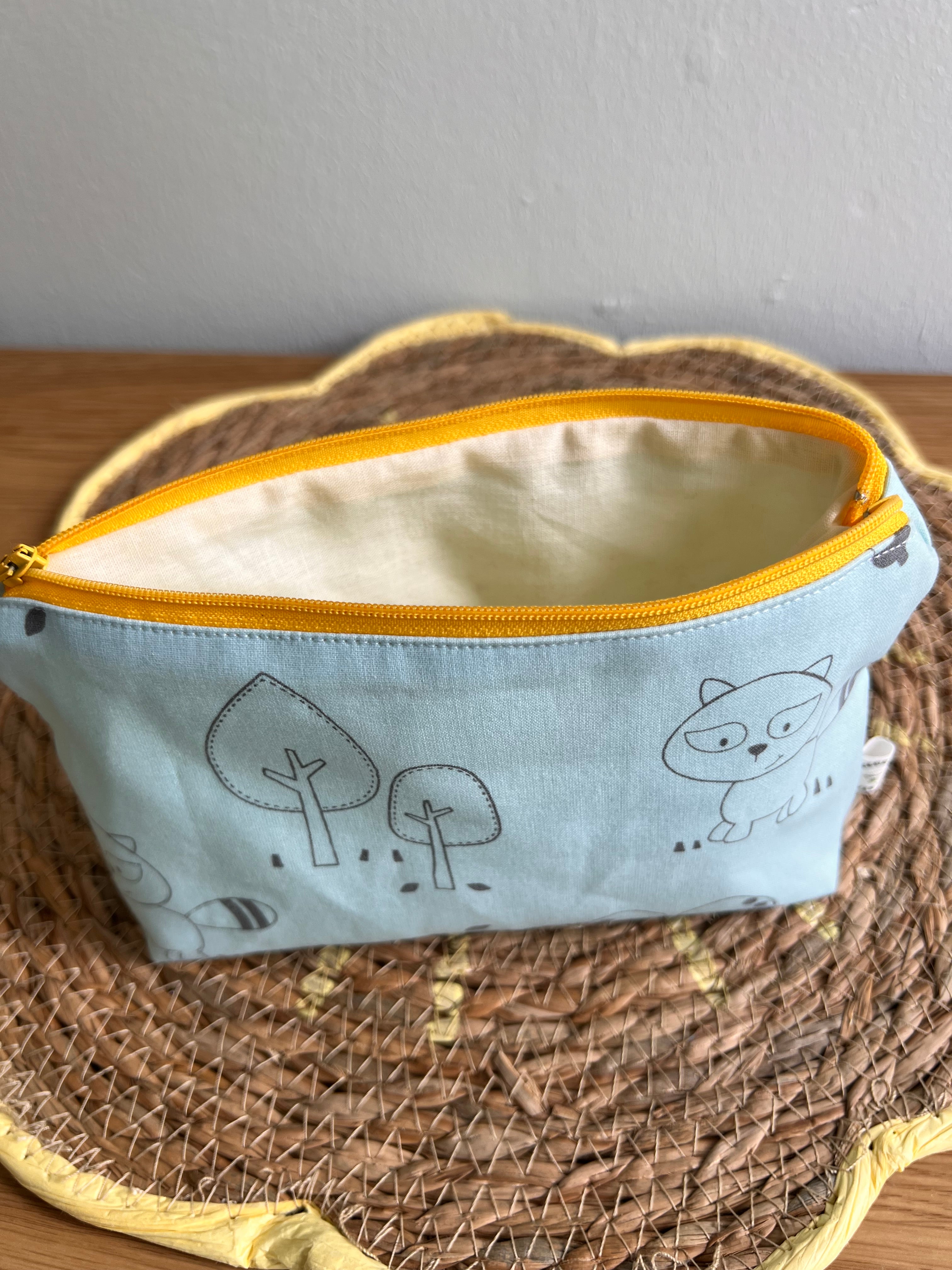 Etui bosdieren