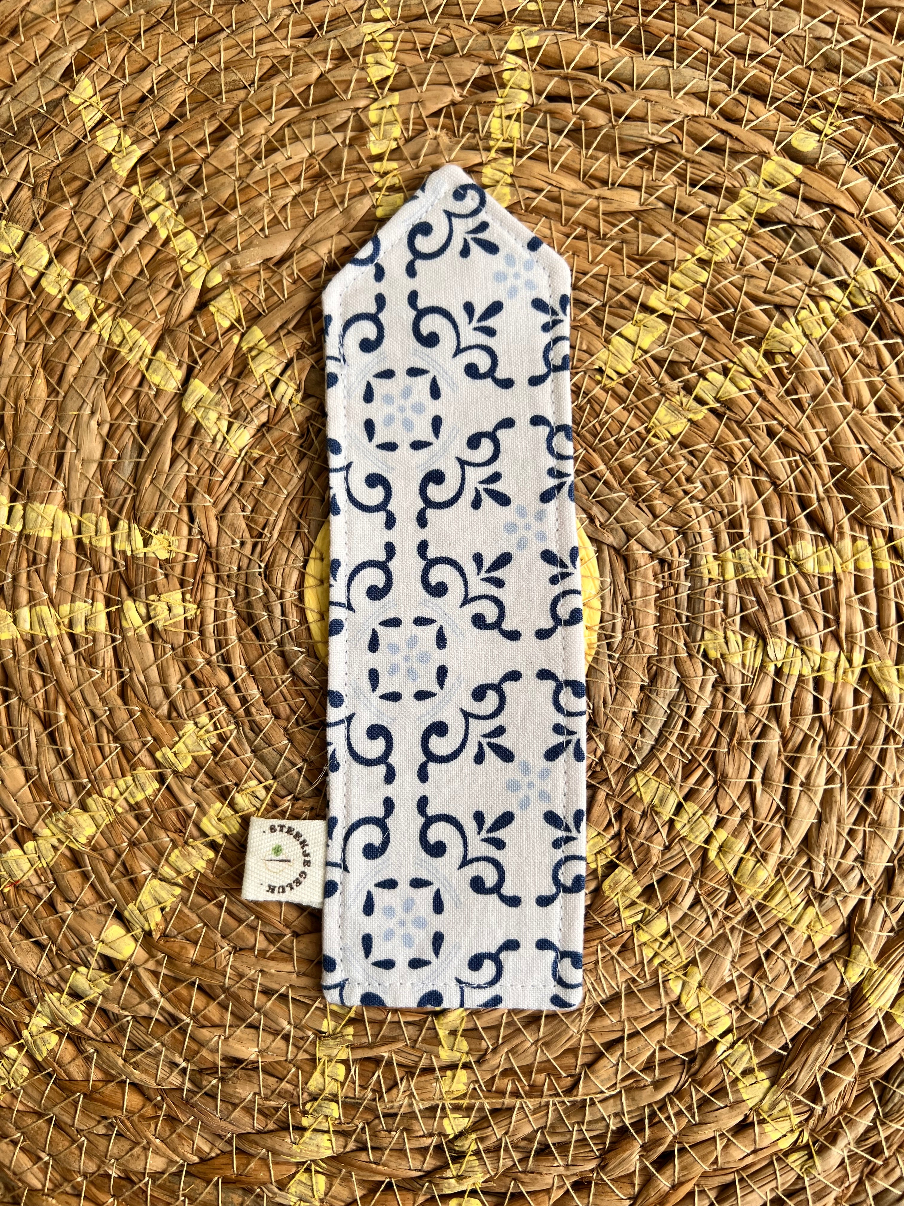 Boekenlegger wit met donkerblauw