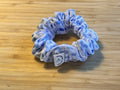 Scrunchie wit en blauw